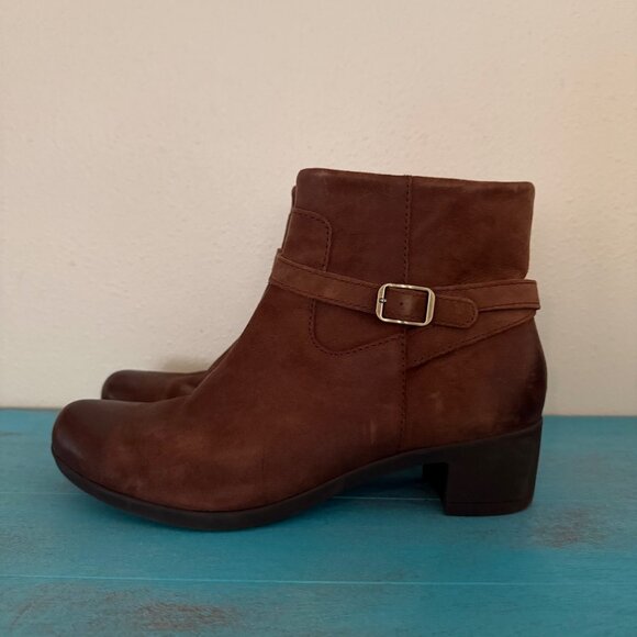 Dansko 'Cagney' Brown Leather/Suede Heeled Booties Sz 41 US 10.5-11 - Picture 4 of 9